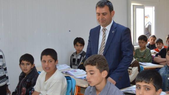 Süleymanşah Kampındaki Suriyeli Öğrencilerimizin Okuluna Denetim ve İncelemede Bulunuldu